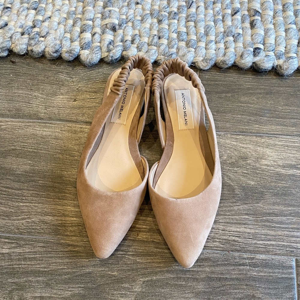 Antonio Melani suede slight back flats